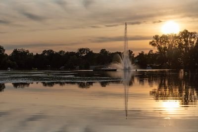 Le lac de Saint-Avertin en fin de journée