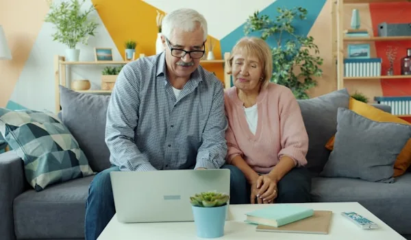 Aide informatique senior domicile Joué-lès-Tours - dépannage ordinateur PC Mac